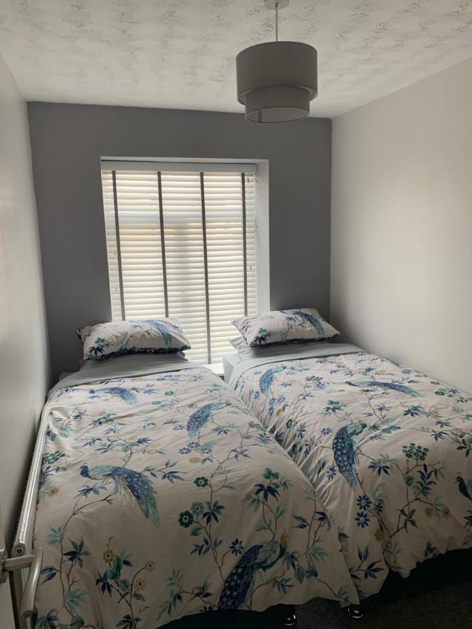 The Greens Apartment Farnworth المظهر الخارجي الصورة