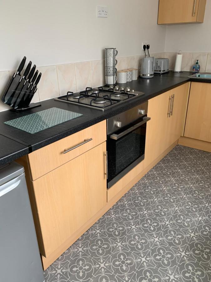 The Greens Apartment Farnworth المظهر الخارجي الصورة