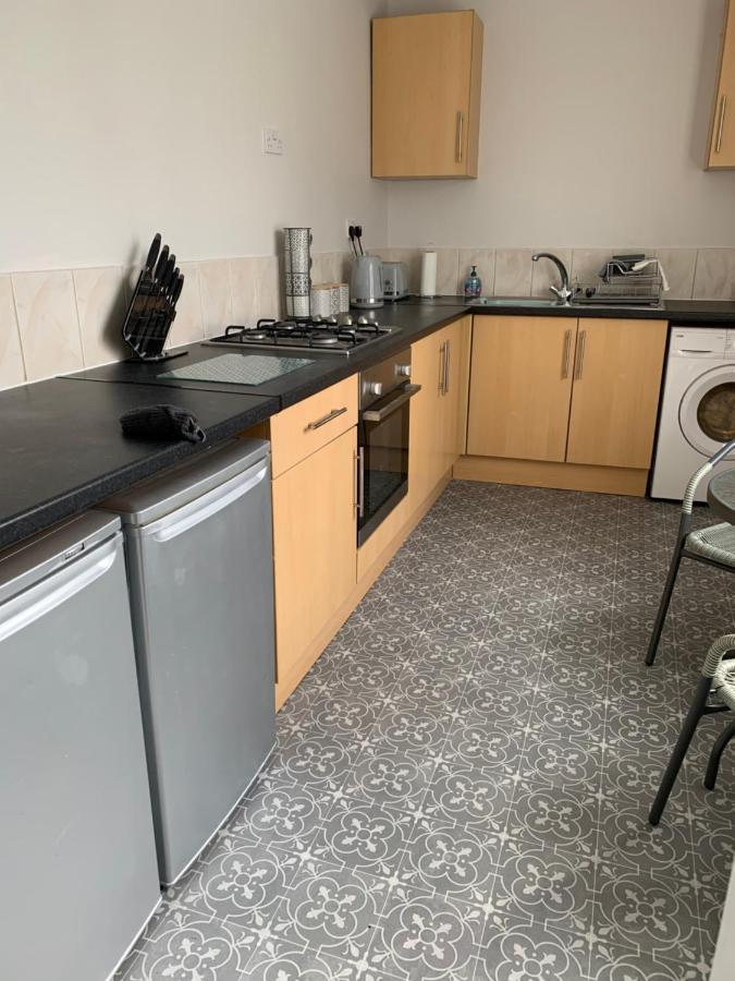 The Greens Apartment Farnworth المظهر الخارجي الصورة
