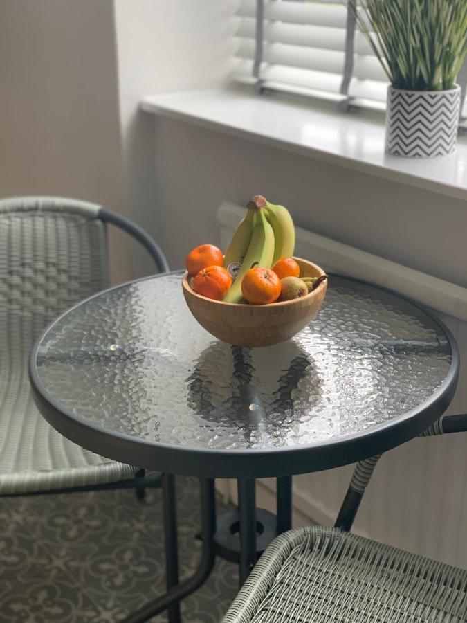 The Greens Apartment Farnworth المظهر الخارجي الصورة